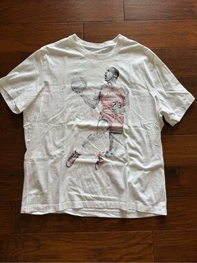 Michael Jordan White Graphic Basketball Player Short-Sleeve Tee